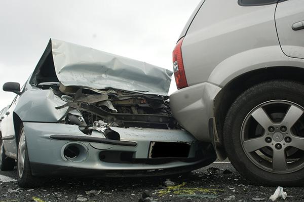 Why Is Tailgating So Risky in Bad Weather? | Rocky Mountain Car Care